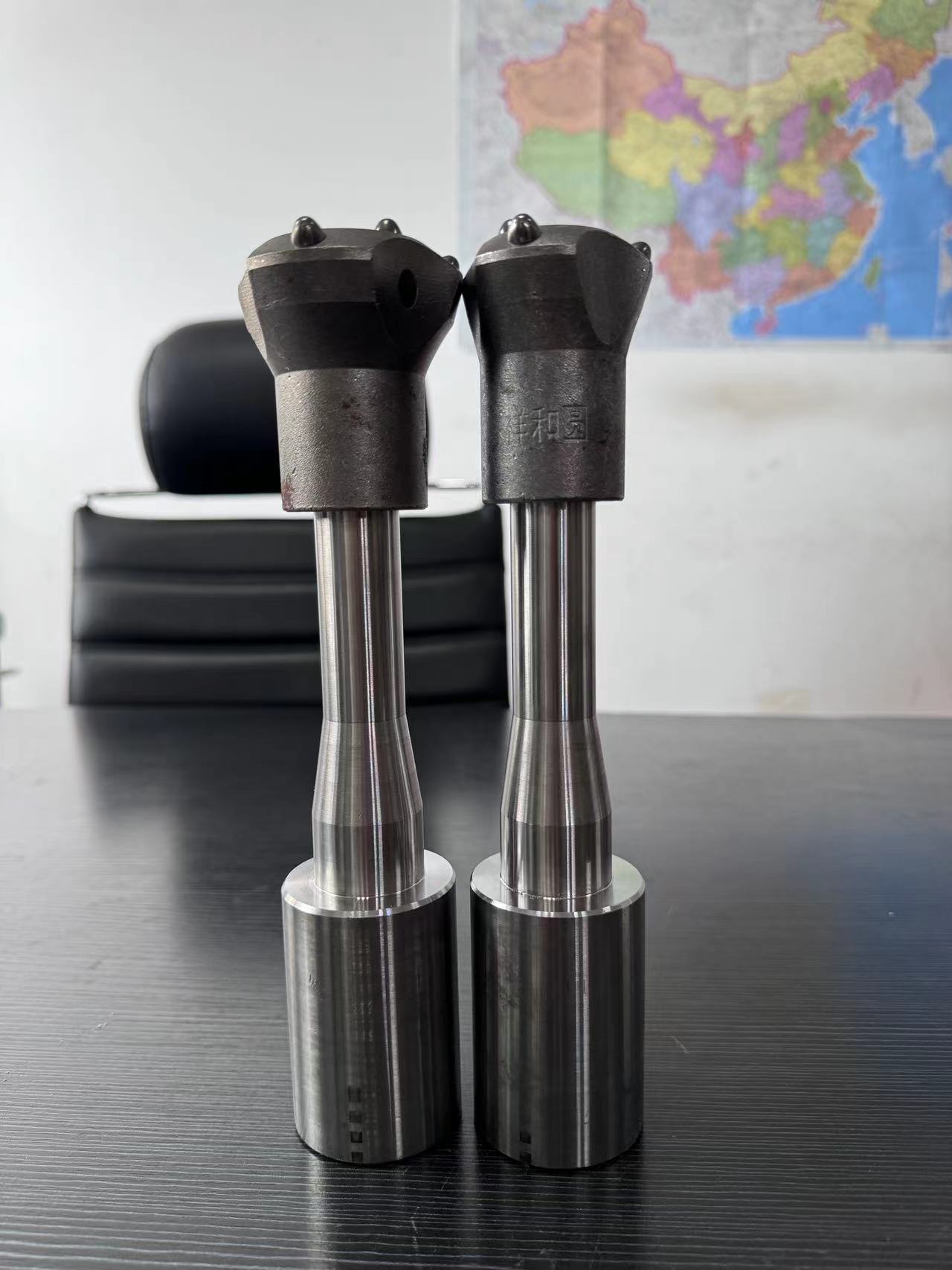 锚杆推进器