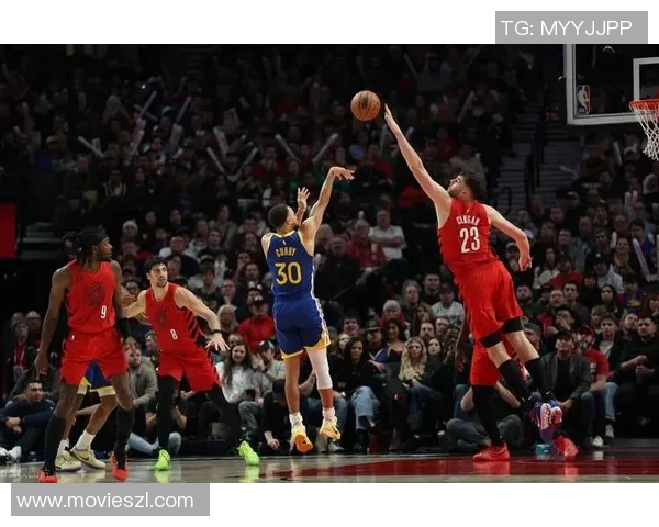 库里率队逆转湖人，勇士豪取四连胜，夺回西部第一的宝座